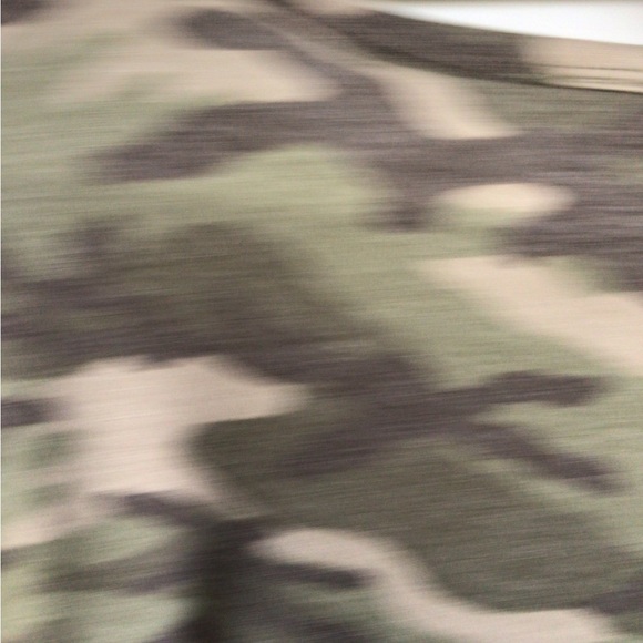 Ladies Top - Picture 4 of 6